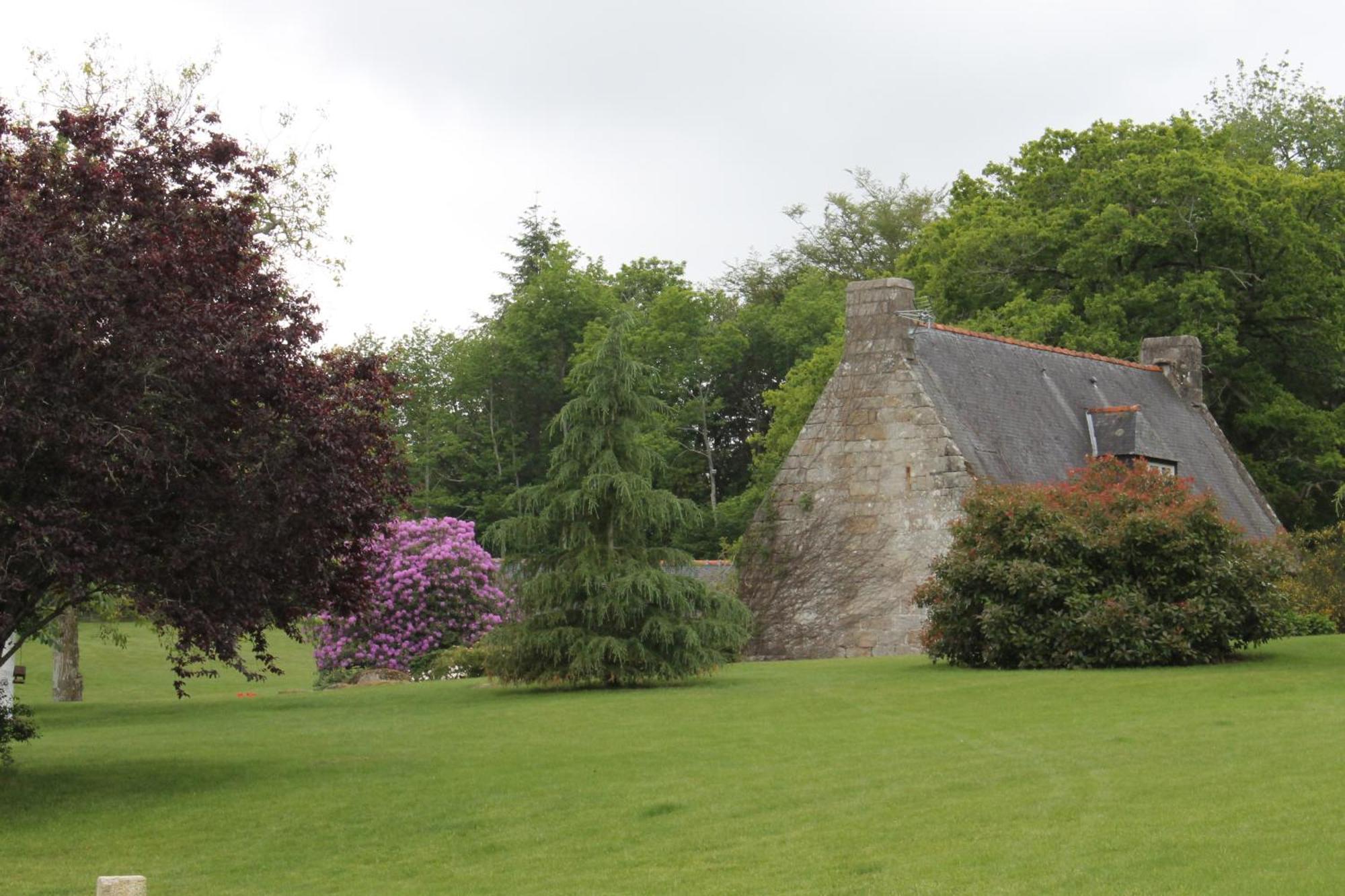 Manoir De Kerangosquer Bed & Breakfast Pont-Aven Dış mekan fotoğraf