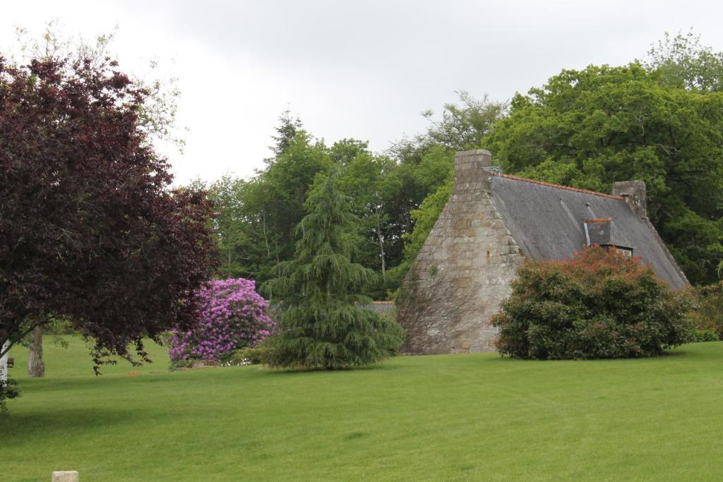 Manoir De Kerangosquer Bed & Breakfast Pont-Aven Oda fotoğraf